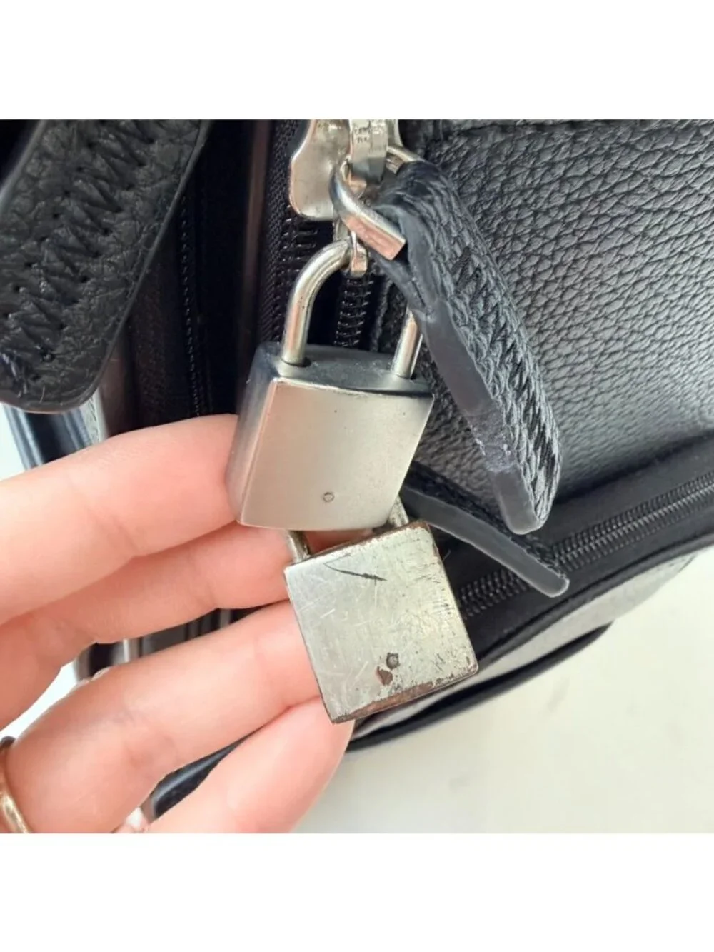 Brooks Brothers Rolling Weekend Carry-On Leather Suitcase Black